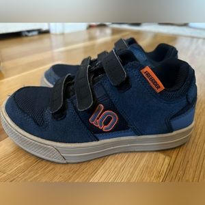 Kids Adidas Five Ten Freerider Mountain Bike Shoes - Size 2.5